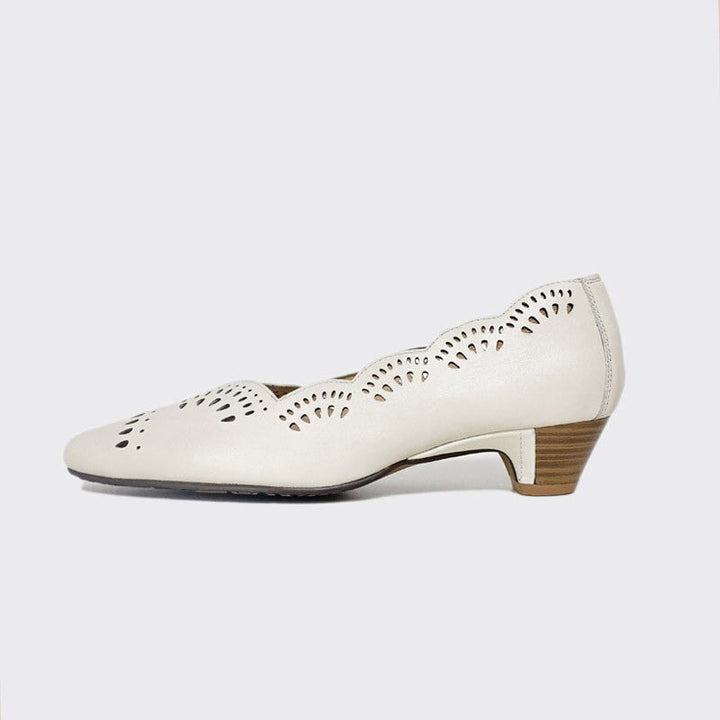 dwarves2898-1 Pumps Off White 5.5