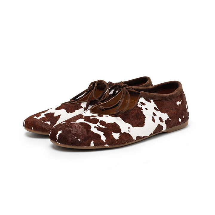 dwarves3649-2 Flats 5.5 Coffee and White