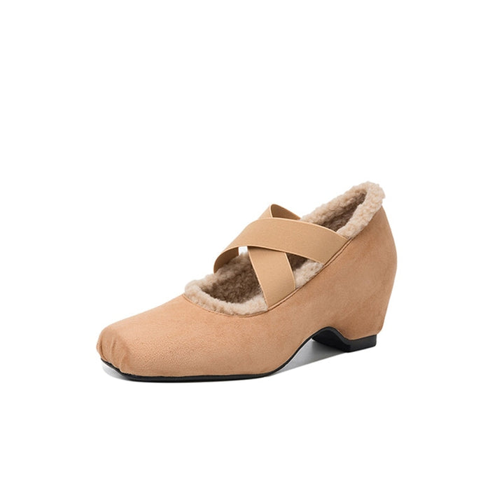 dwarves3863-3 Mary Jane 5 Caramel Short Plush