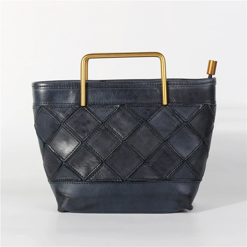 Sac seau avec Poignée en Métal et Motif Matelassé, Sac à Bandoulière Fait Main en Cuir Végétal Tanné en 4 Couleurs
