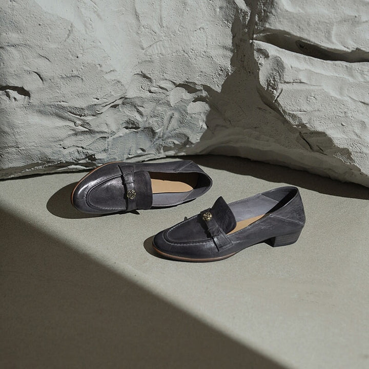  Loafers 