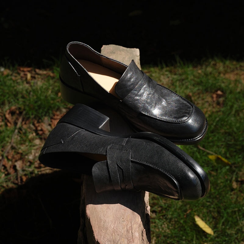  Loafers 
