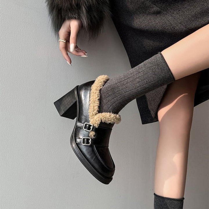  Loafers 