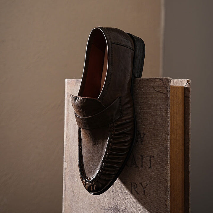  Loafers 
