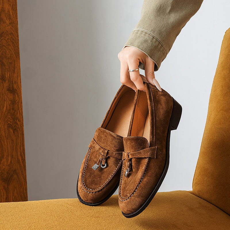  Loafers 