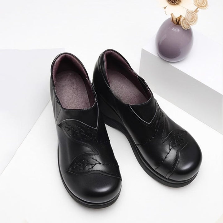 Loafers 