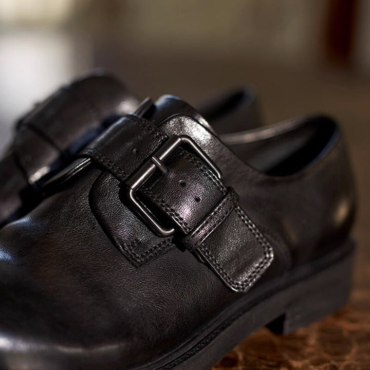  Loafers 
