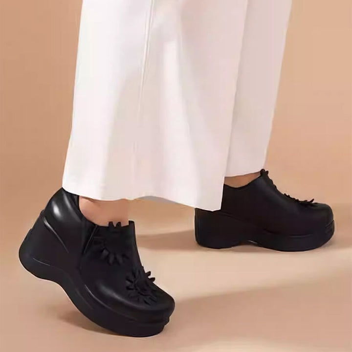  Loafers 