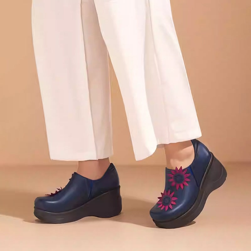  Loafers 