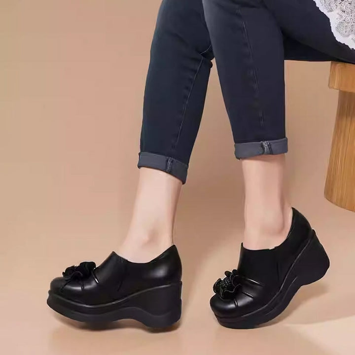  Loafers 