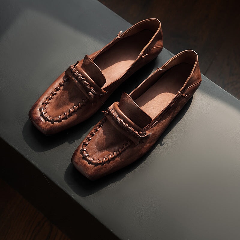  Loafers 