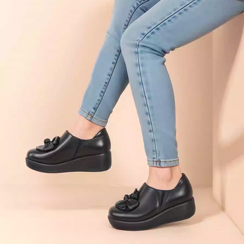  Loafers 