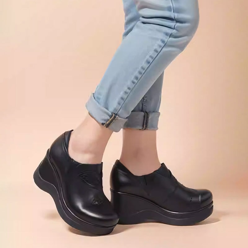  Loafers 