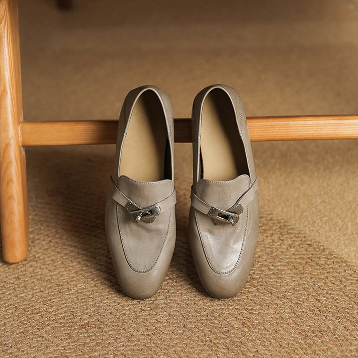  Loafers 