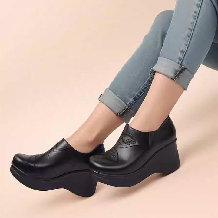  Loafers 