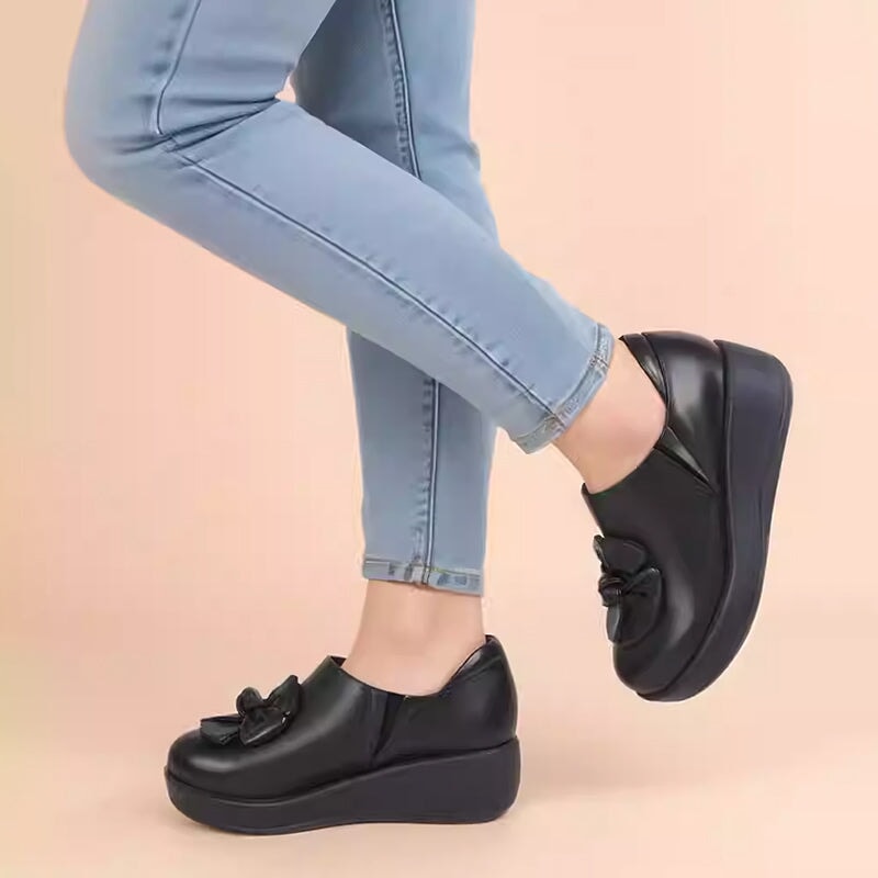  Loafers 