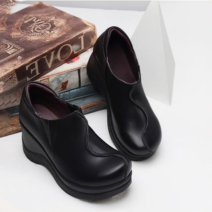  Loafers 