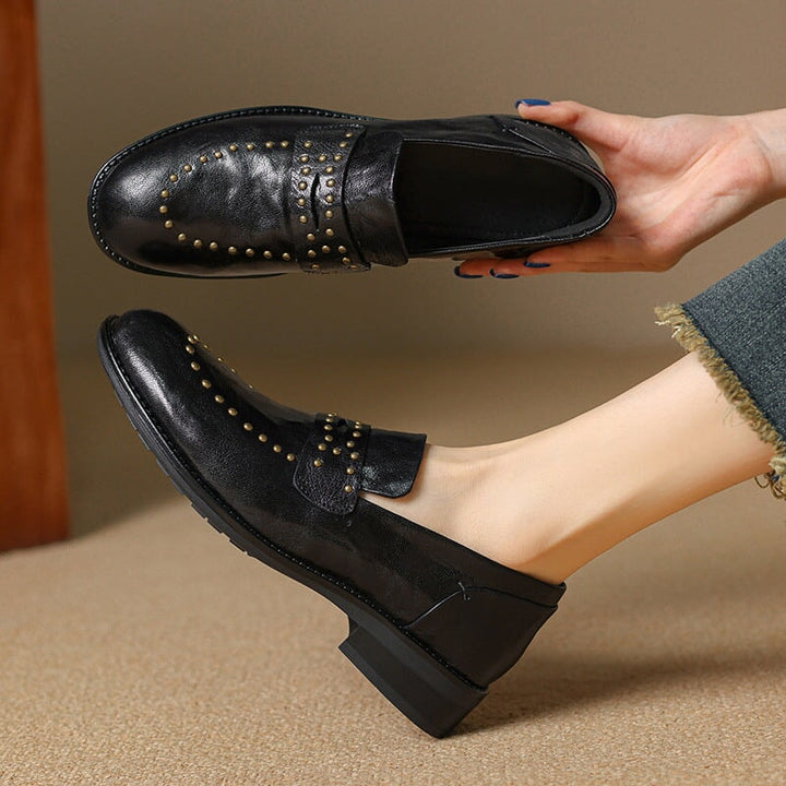  Loafers 