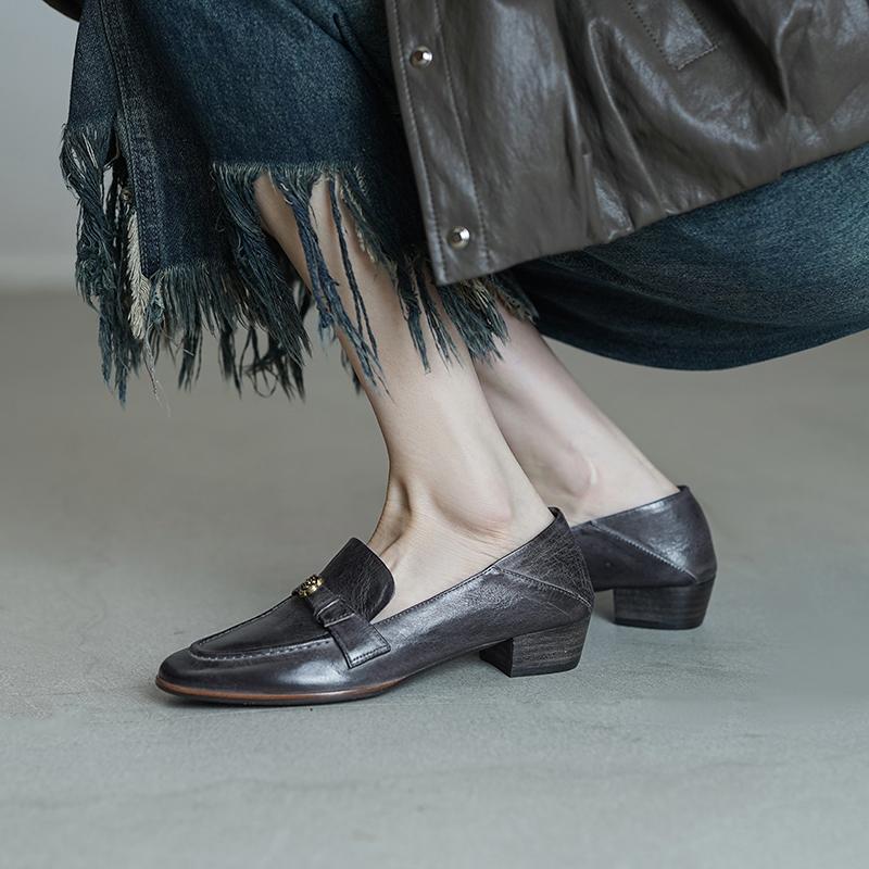  Loafers 