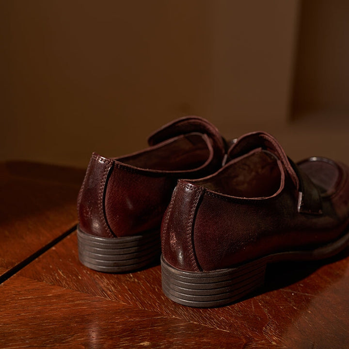  Loafers 
