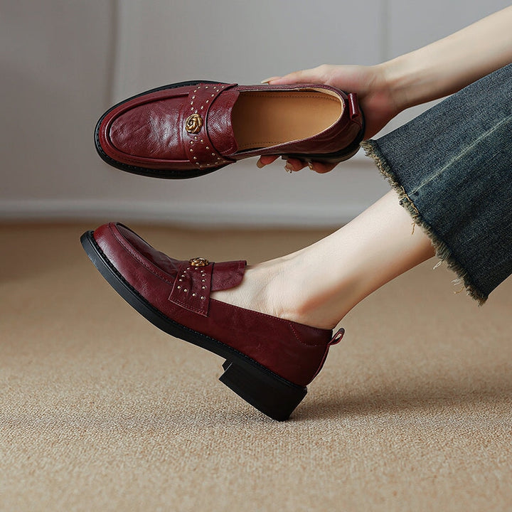  Loafers 