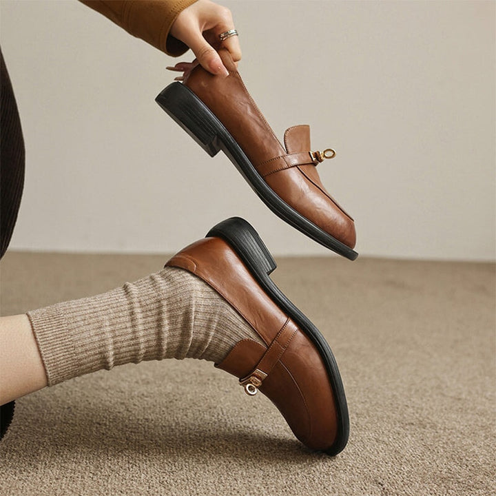  Loafers 