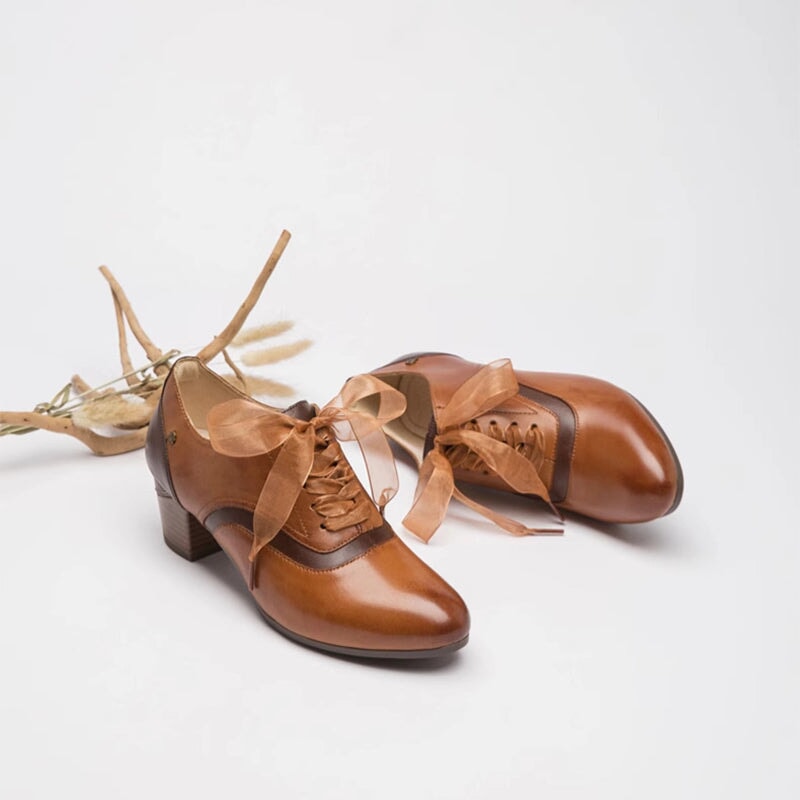  Oxfords &amp; Tie 