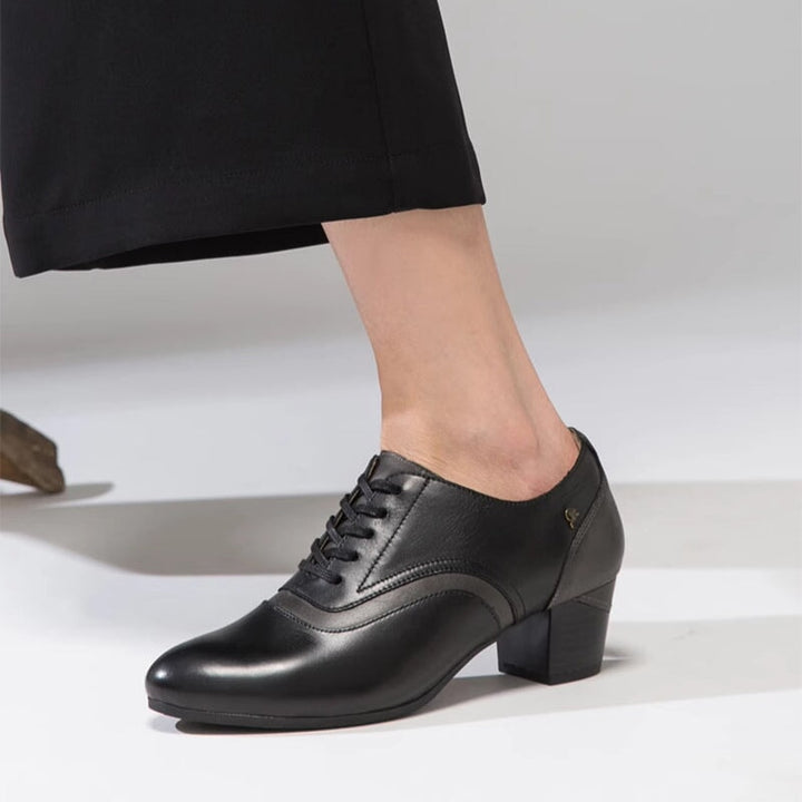  Oxfords &amp; Tie 