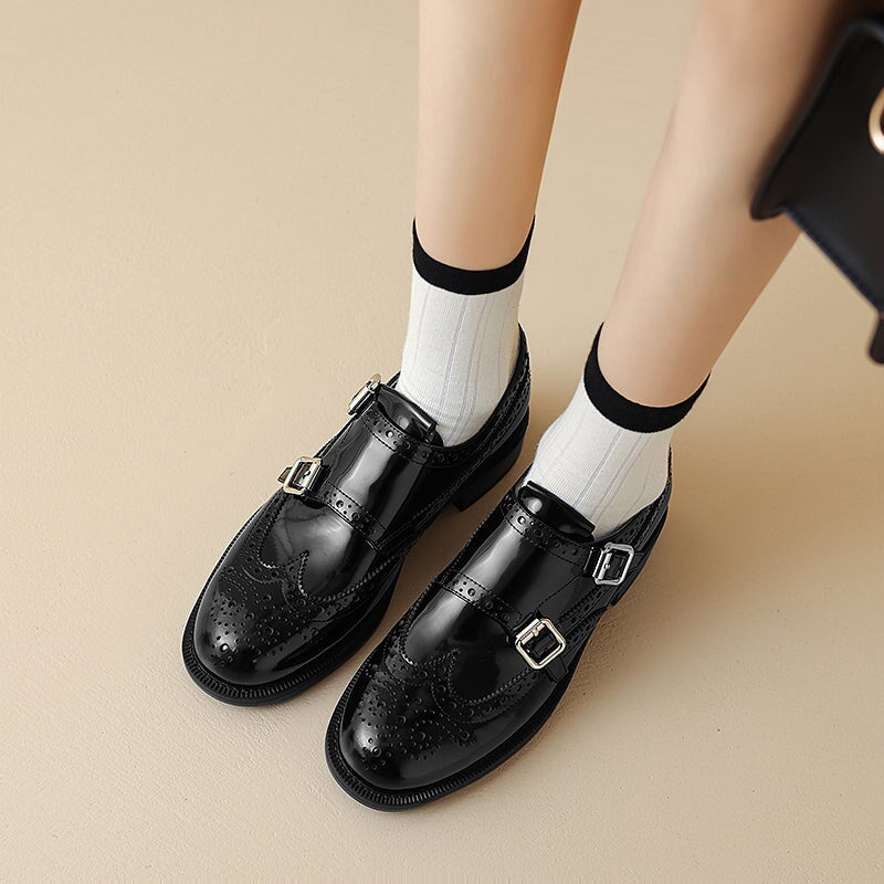  Oxfords & Tie 