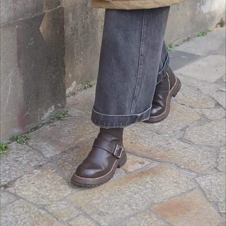 Goodyear Welt 말 가죽 마틴 부츠 여성을 위한 달콤하고 멋진 수제 버클 부츠