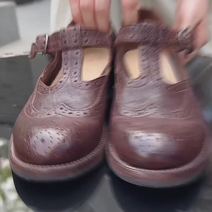 Chaussures Mary Jane brogue en cuir de cheval cousues à la main pour femmes en café/noir