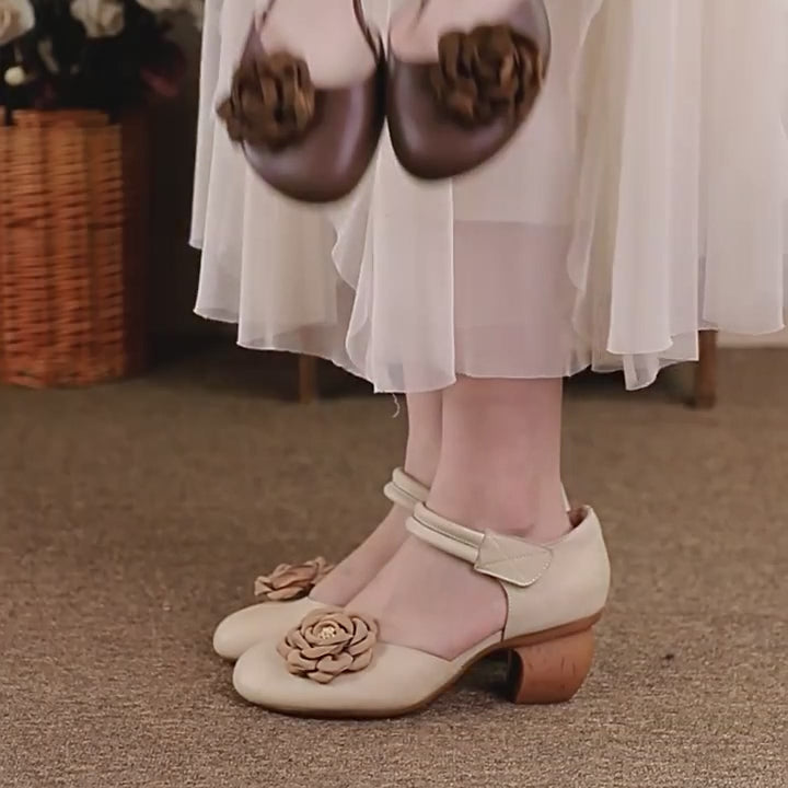 Bottines à Talon Bloc en Cuir Fait Main avec Sandales à Fleurs Style Rétro en Vert/Café/Beige