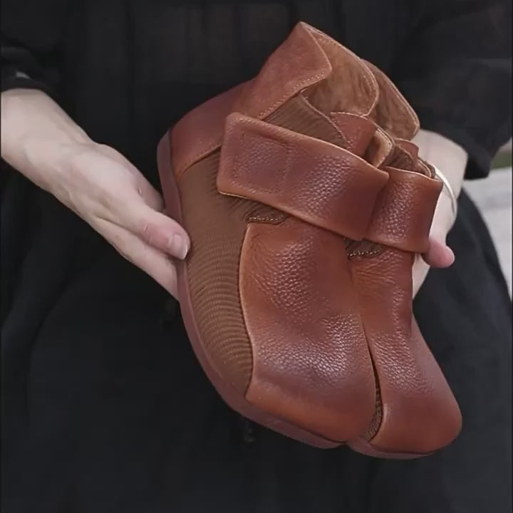 Retro Style Flats Soft Leather Walking Touch-strap Shoes in Brown/Black