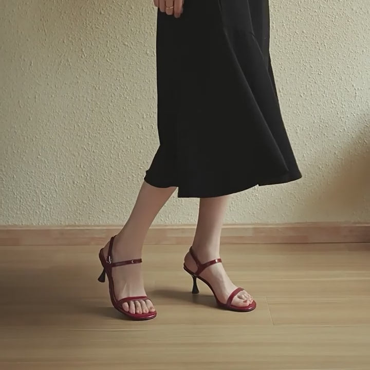 가죽 오픈 토 70mm 키티 힐 샌들 블랙/레드/애프리콧 색상의 슬링백 펌프스