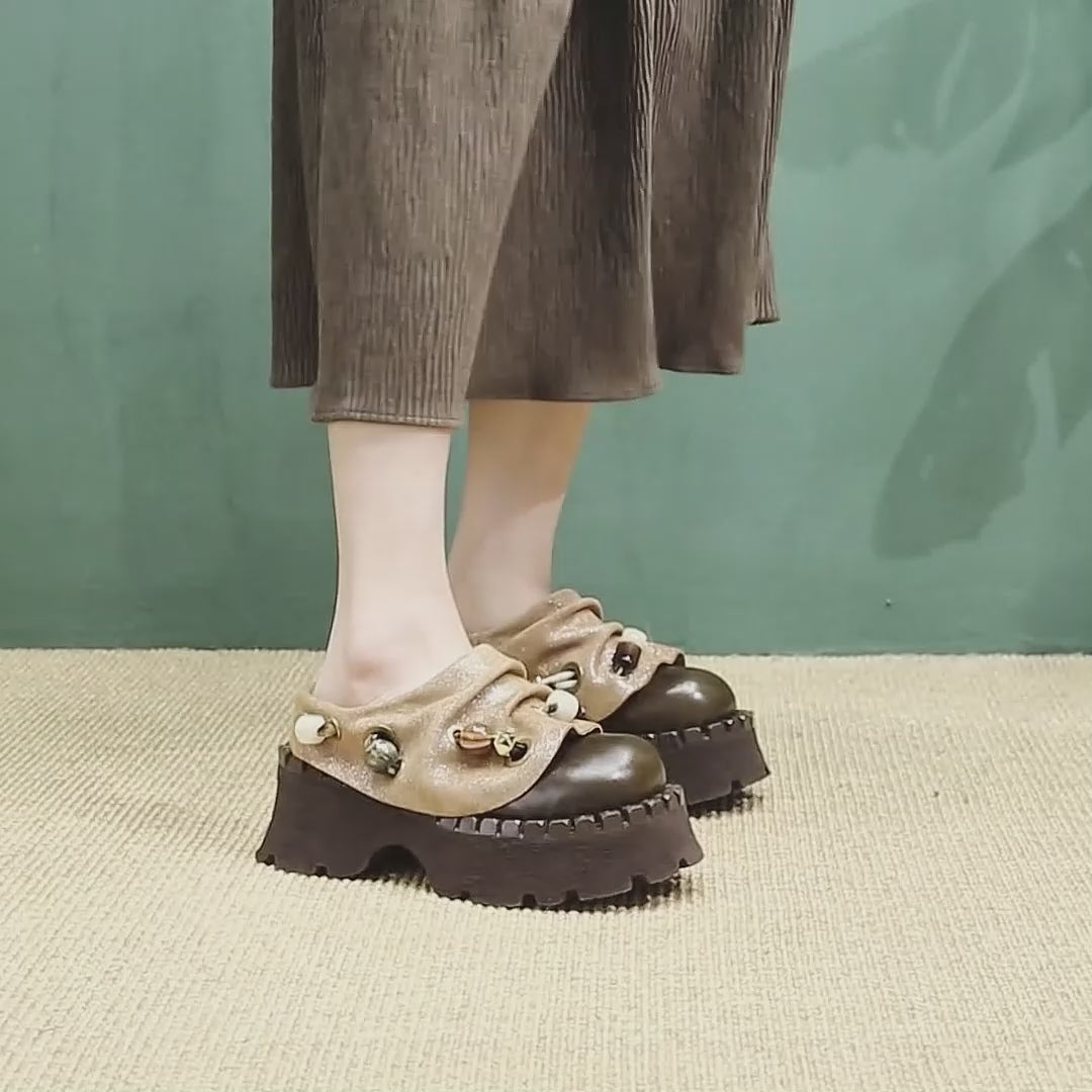 Mules en cuir à plateforme chunky rétro faites à la main, pantoufles de mode designer de 70 mm en noir/café