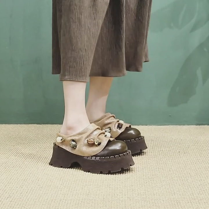 Mules en cuir à plateforme chunky rétro faites à la main, pantoufles de mode designer de 70 mm en noir/café