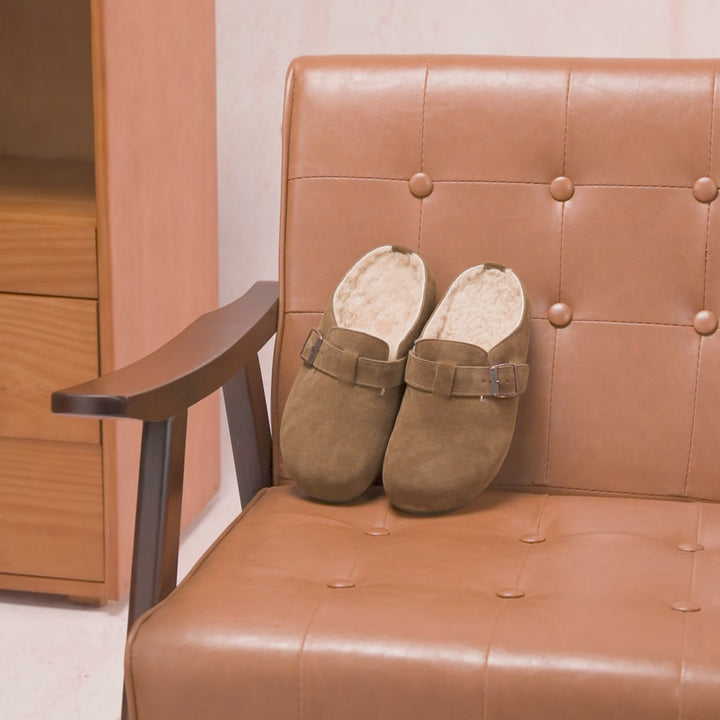 Mules en cuir doublées en polaire pour femmes, pantoufles à enfiler à bride T avec boucle, marron/café/kaki clair