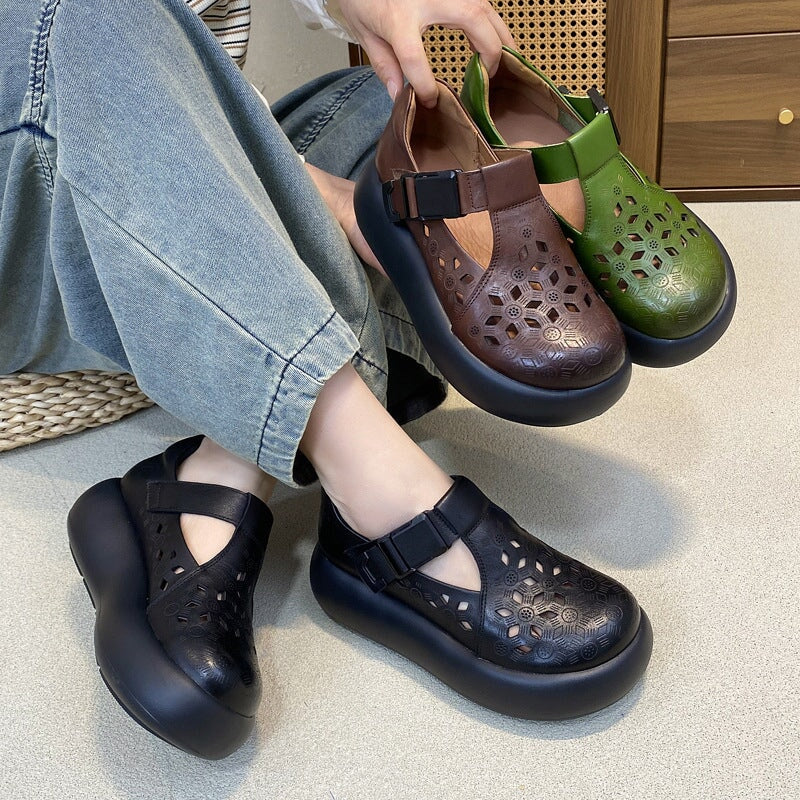  Sandals 