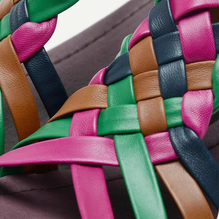  Sandals 