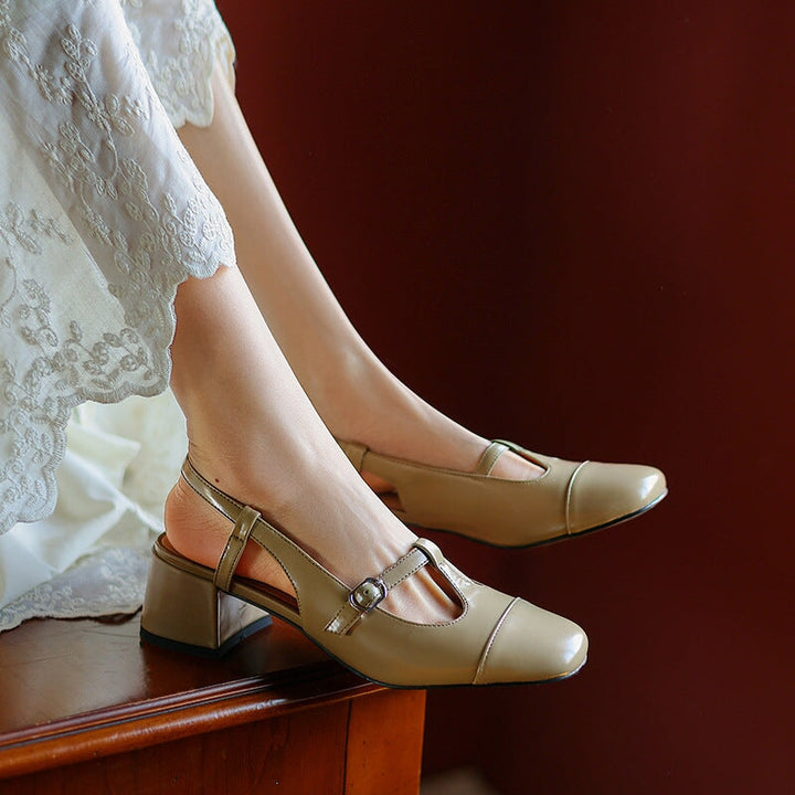  Sandals 