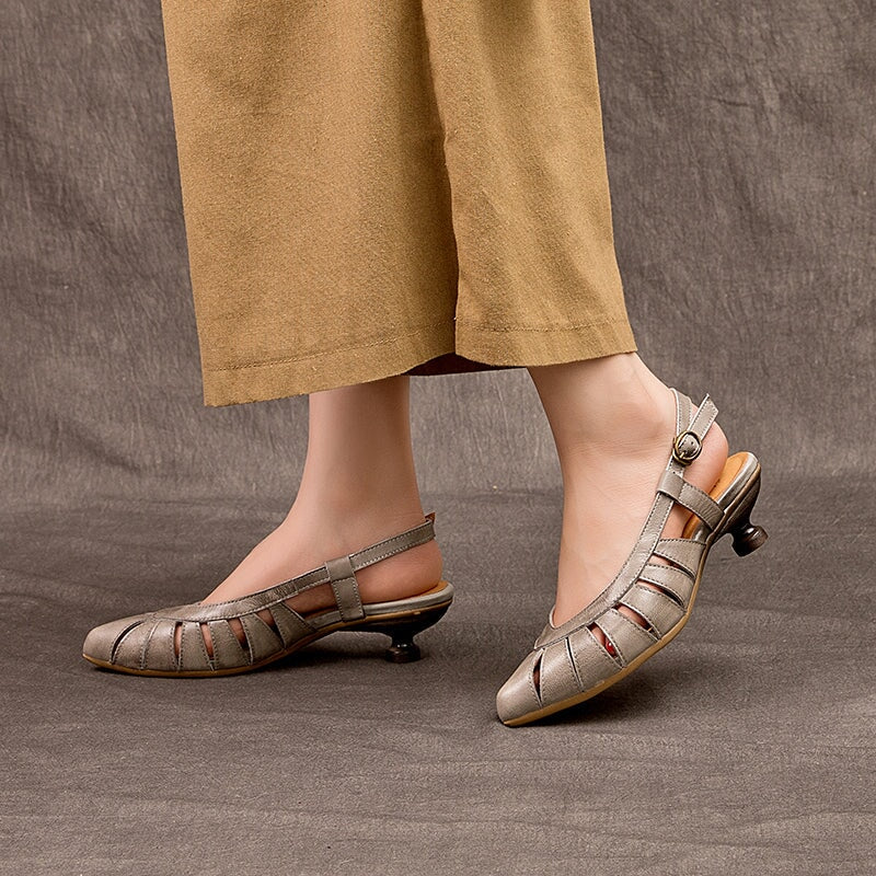  Sandals 