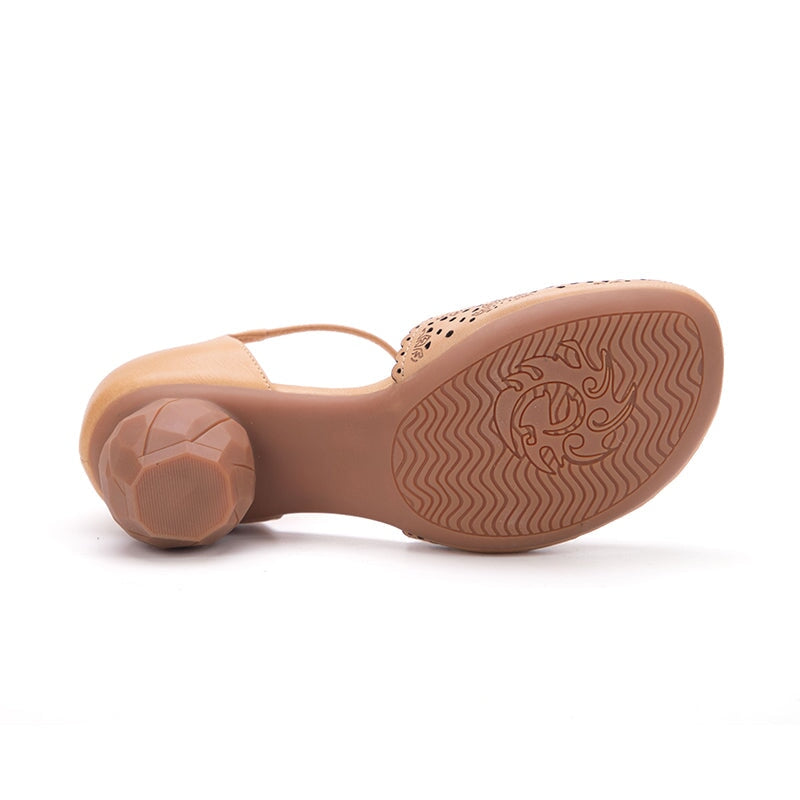  Sandals 