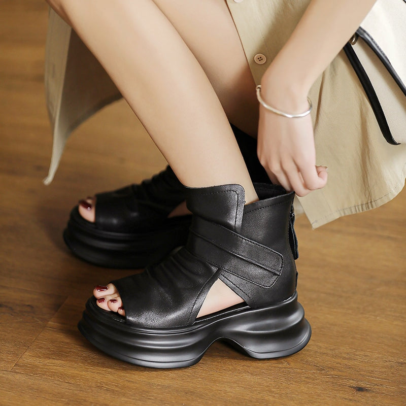  Sandals 