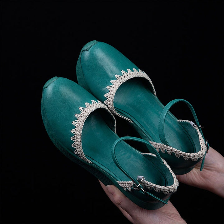  Sandals 