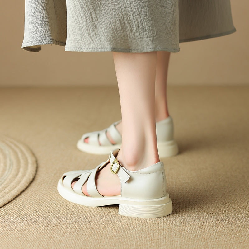  Sandals 