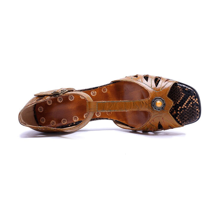  Sandals 