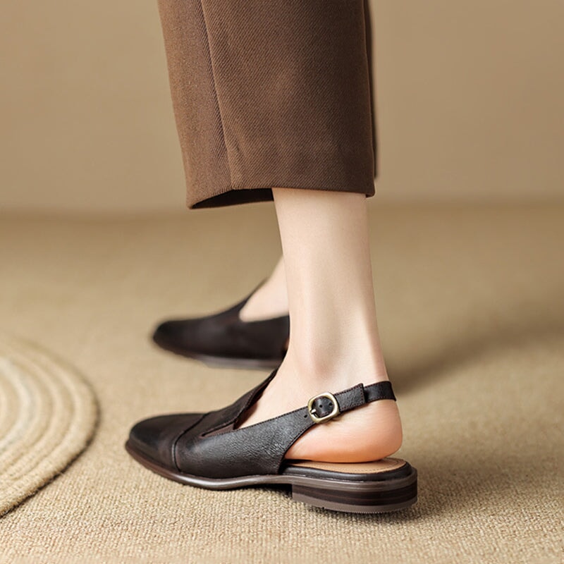  Sandals 