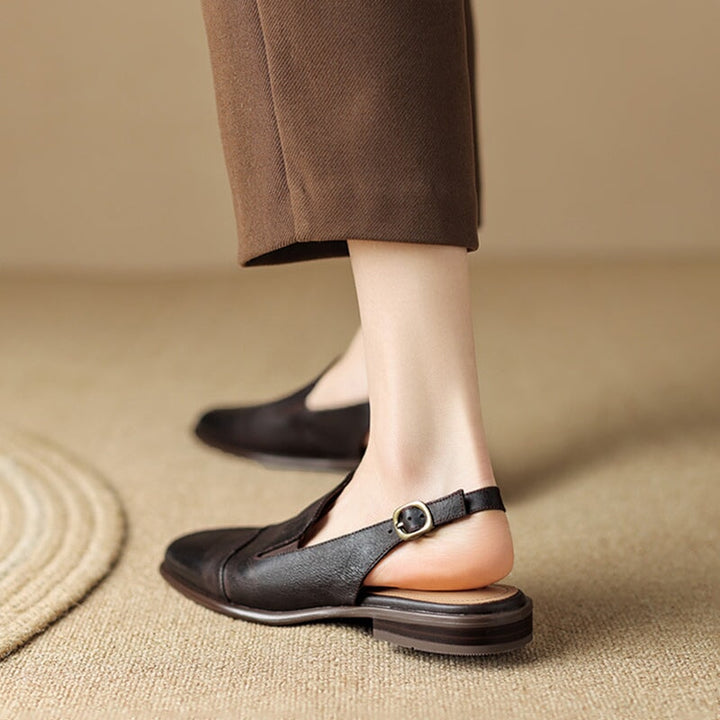  Sandals 