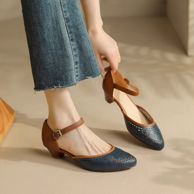 Sandals 