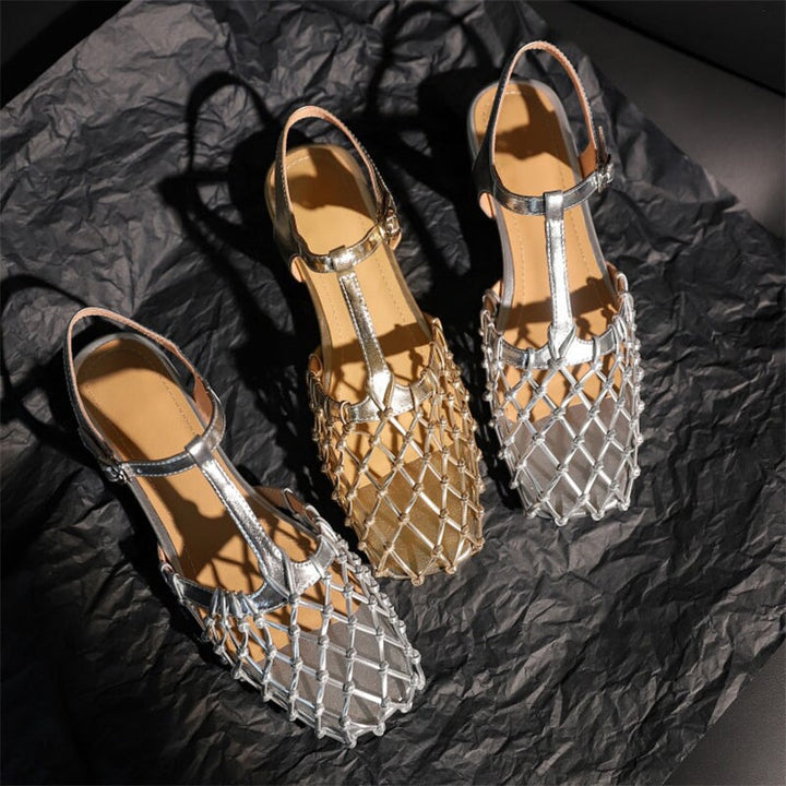  Sandals 